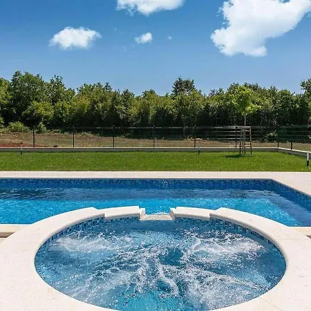 Villa Greenblue *